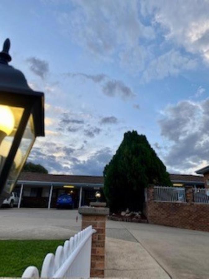 Kinross Inn Cooma Exterior photo