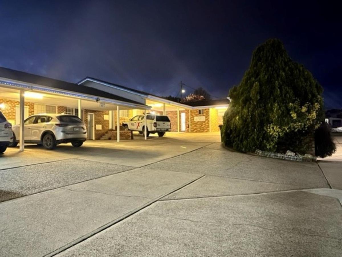 Kinross Inn Cooma Exterior photo