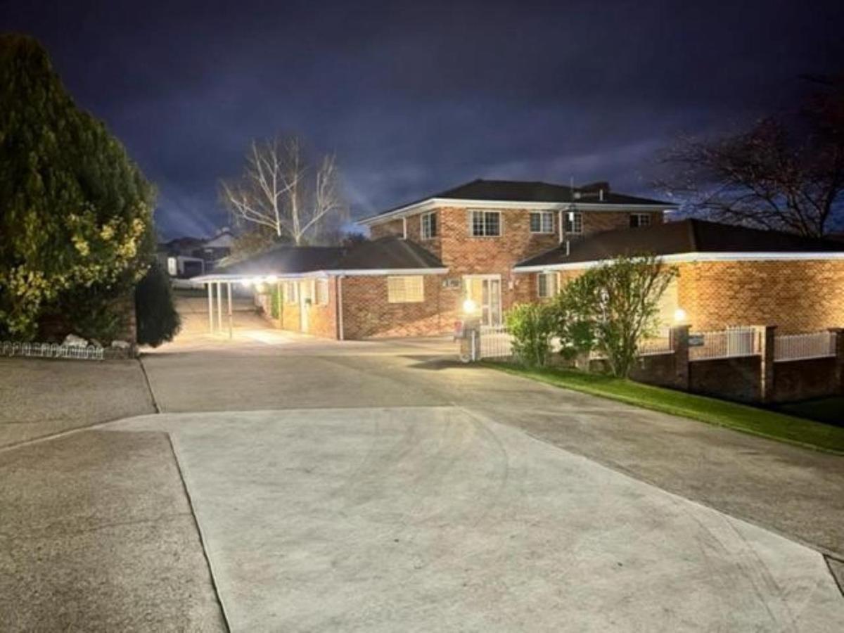 Kinross Inn Cooma Exterior photo