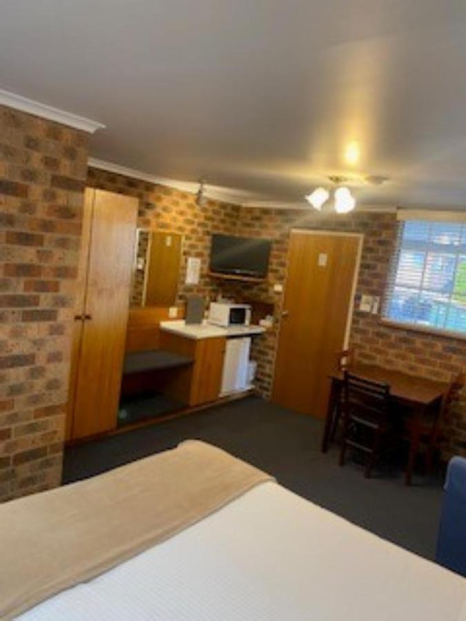 Kinross Inn Cooma Exterior photo