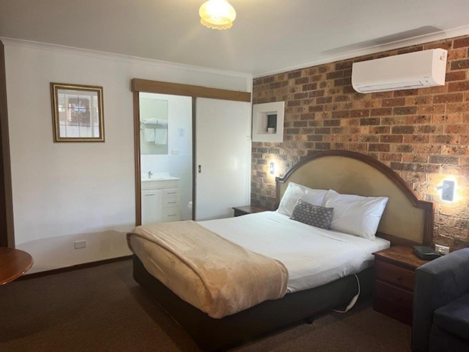 Kinross Inn Cooma Exterior photo