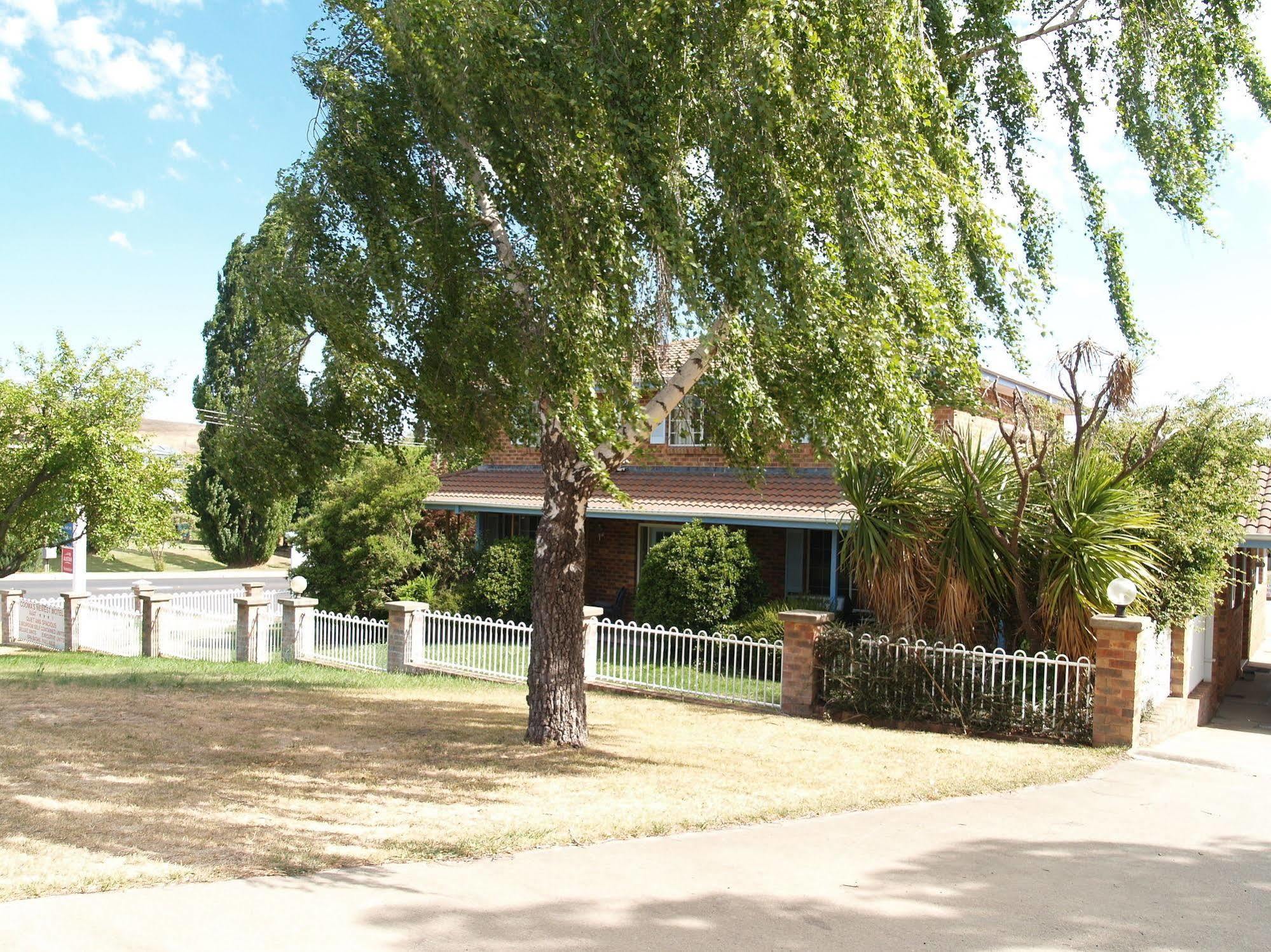 Kinross Inn Cooma Exterior photo
